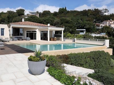 Exceptional Cannes Villa with Sea Views for High-End Events