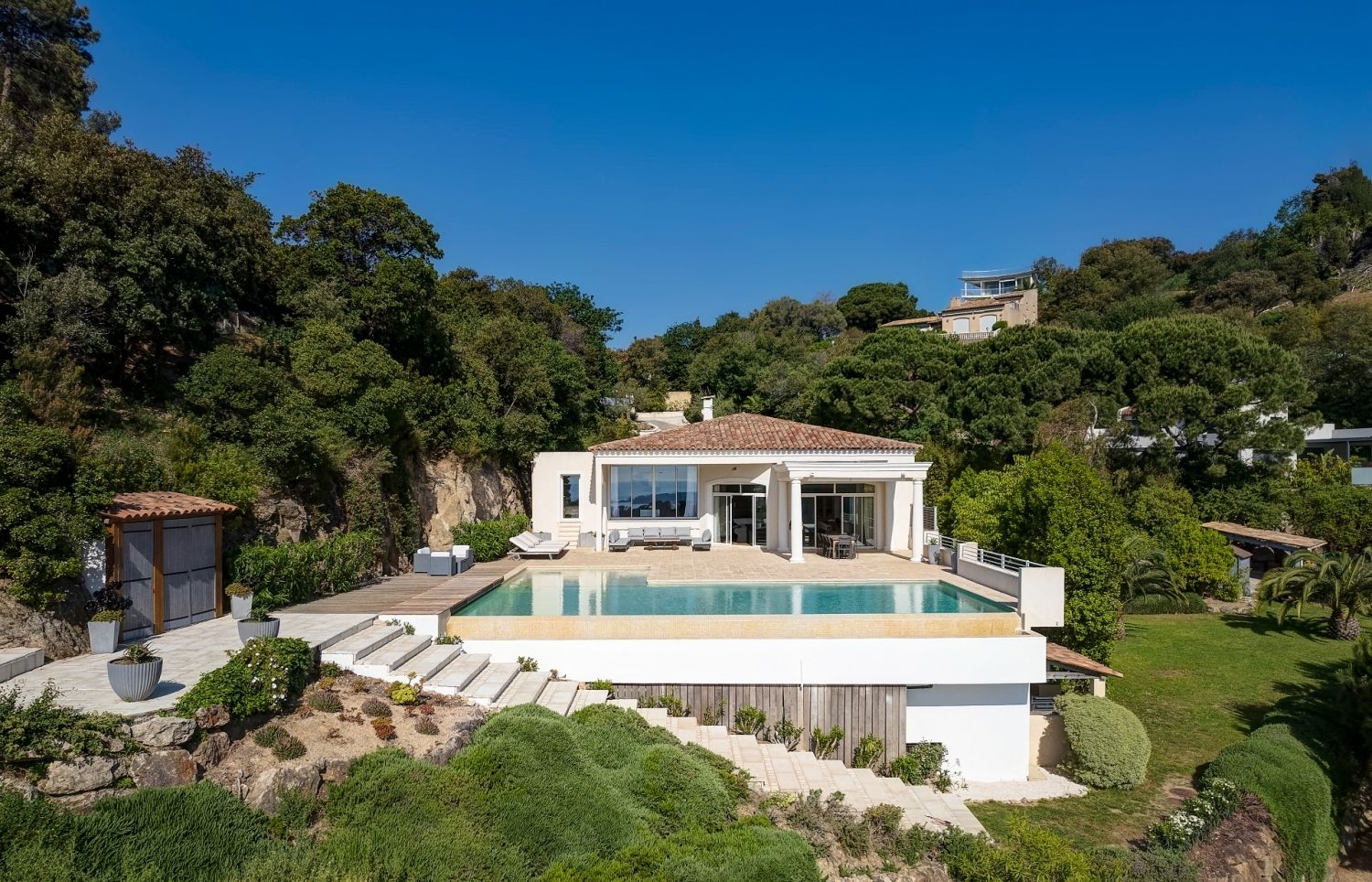 Exceptional Cannes Villa with Sea Views for High-End Events