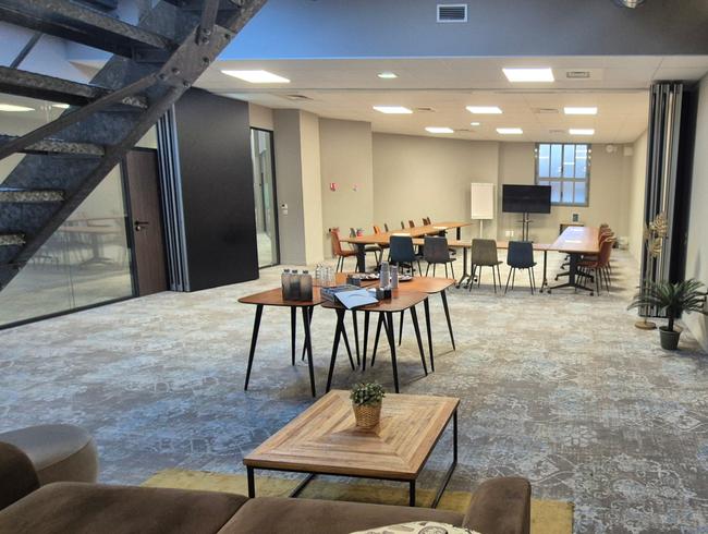 100 m² Event Room in Nice | High-Speed WiFi & Modern Facilities