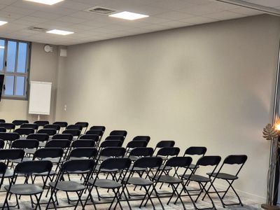 100 m² Event Room in Nice | High-Speed WiFi & Modern Facilities