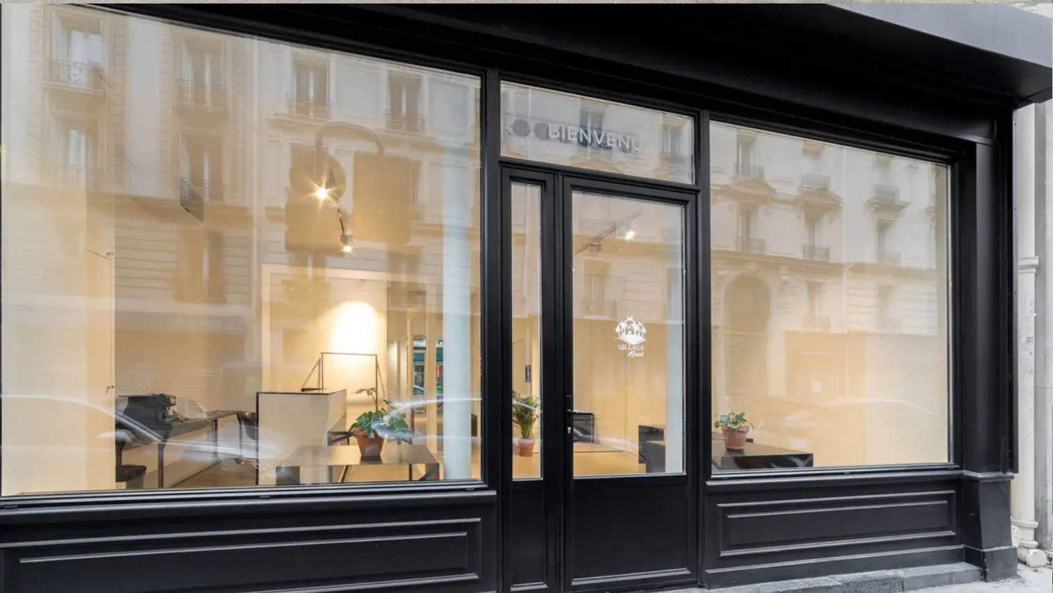 45 m² Pop-Up Space in Paris 11th | Versatile Event Venue