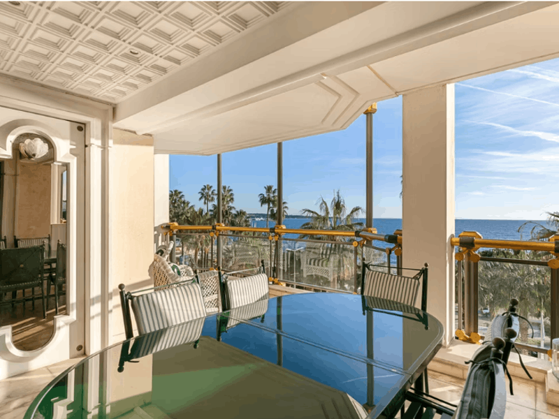 Luxueux Appartement Cannes 4 Chambres avec Vue Mer & Terrasse