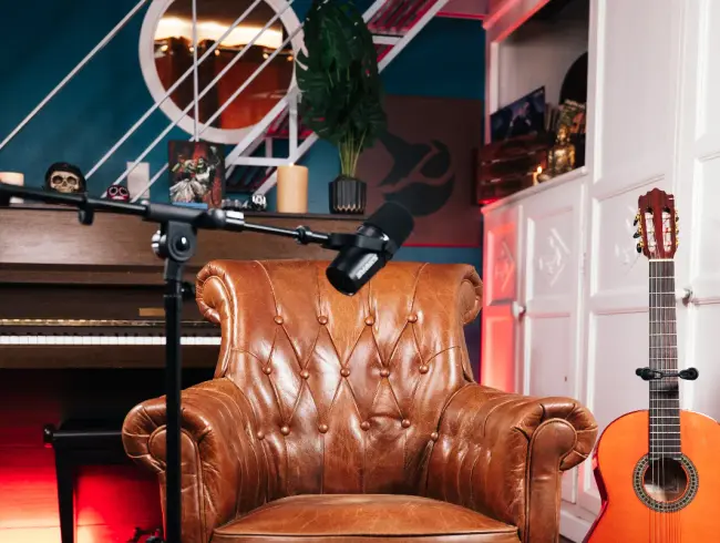 Creative Studio Near Paris for Photos, Podcasts & Music Production