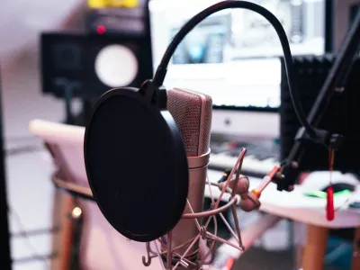 Creative Studio Near Paris for Photos, Podcasts & Music Production