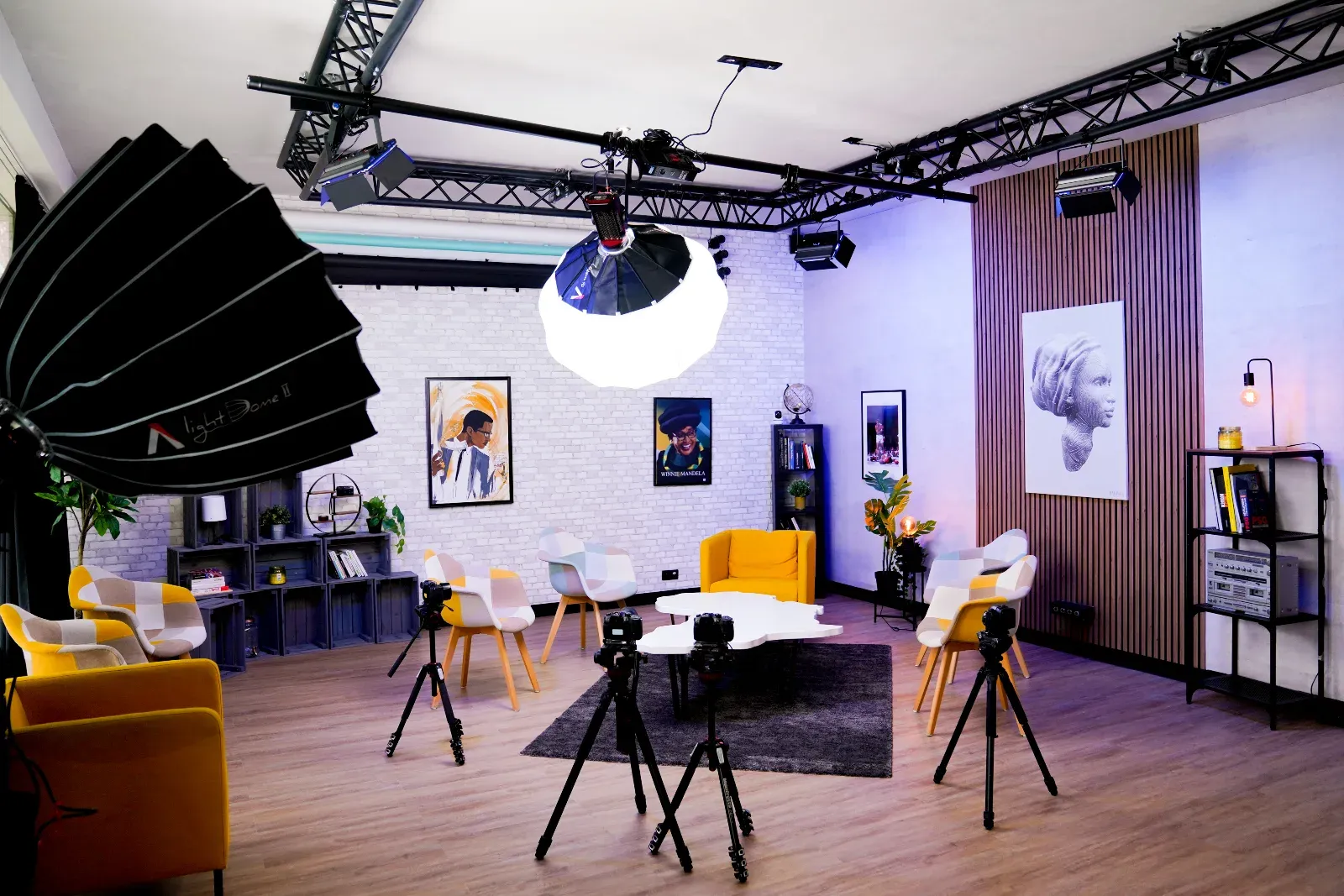 Versatile Studio for Events & Productions Near Paris