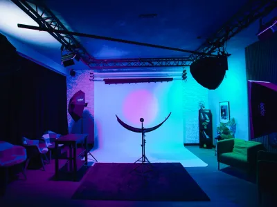 Versatile Studio for Events & Productions Near Paris