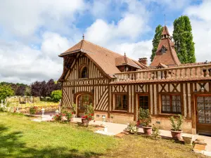 Elegant Normandy Estate for Events & Retreats Near Honfleur