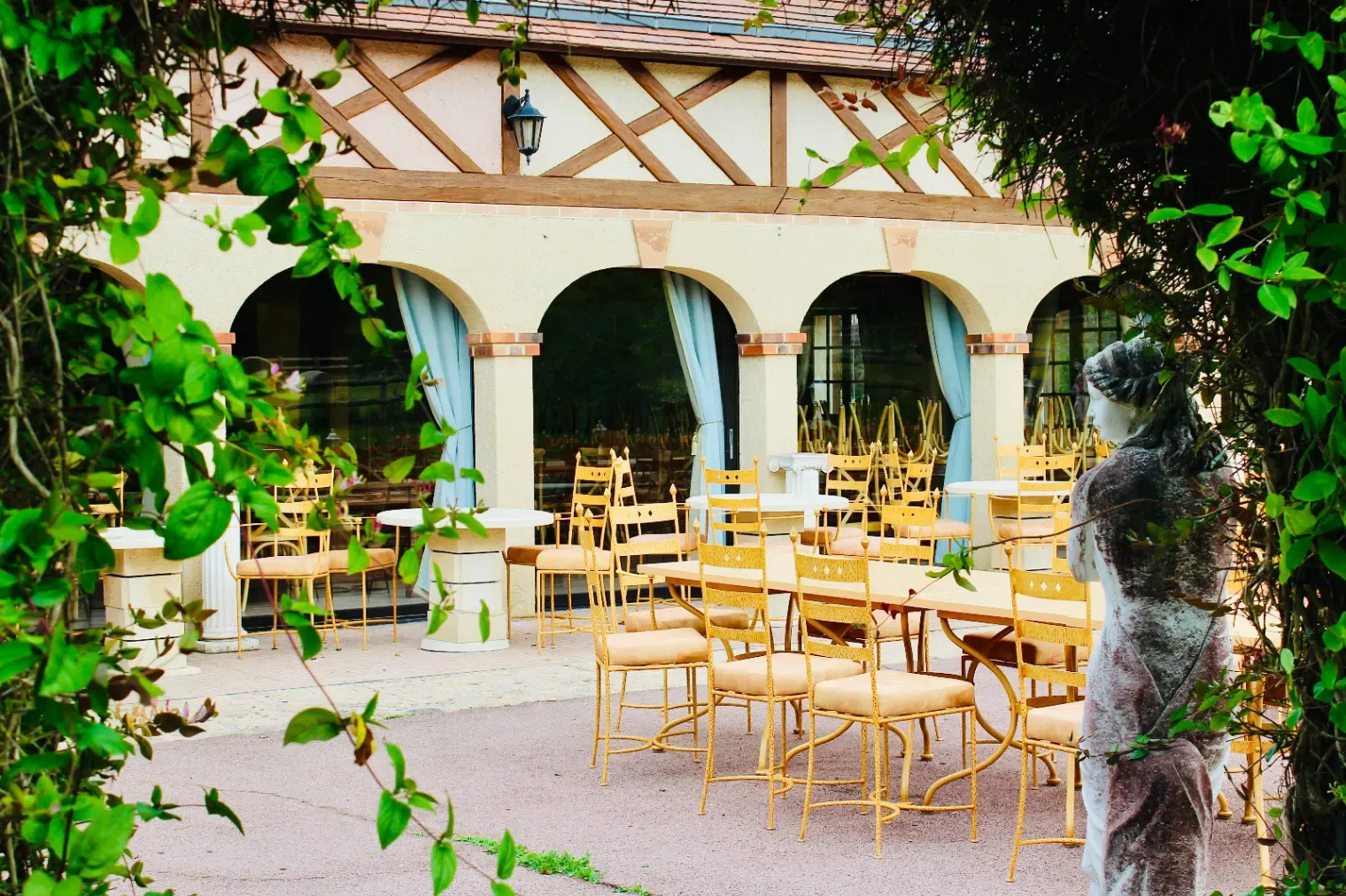Elegant Normandy Estate for Events & Retreats Near Honfleur