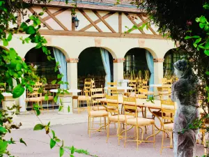 Elegant Normandy Estate for Events & Retreats Near Honfleur