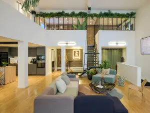 Industrial Loft Near Canal Saint-Martin | Event Space in Paris