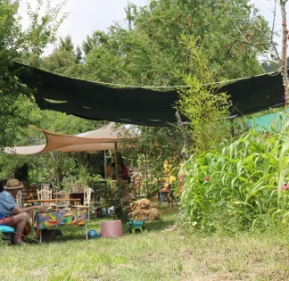 Nature Retreat Venue in Estoher with Mountain Views and Event Spaces