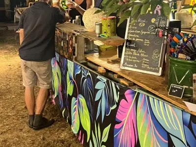 Nature Retreat Venue in Estoher with Mountain Views and Event Spaces