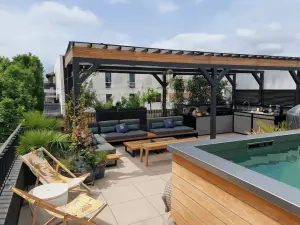 Elegant Rooftop Penthouse for Business Events in Villeurbanne