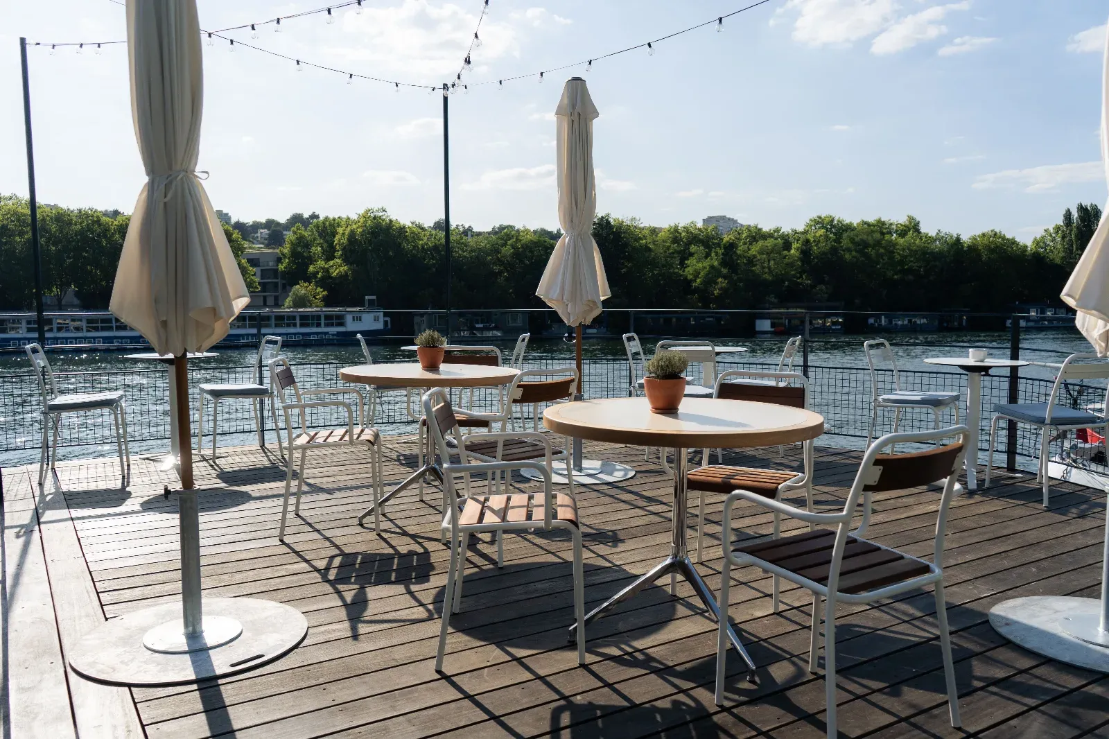 Chic Seine-Side Venue with Pool & Terraces in Paris