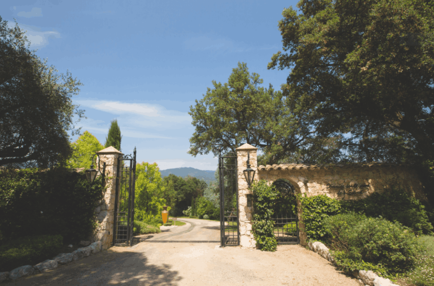 Stunning Domaine in the Mandelieu Hills