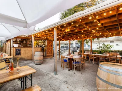 Charming Bar Venue in Nogent-sur-Marne for Private Events