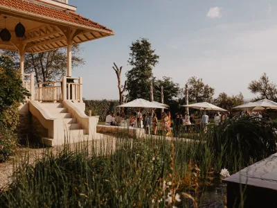 Eco-Friendly Villa Retreat for Intimate Events & Team Building in Lanton