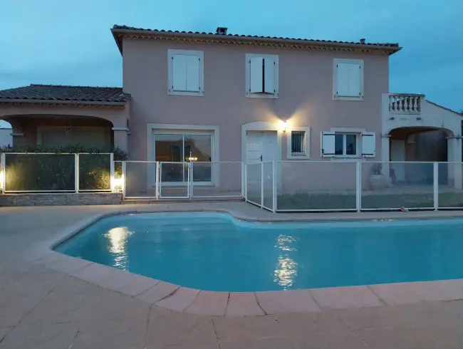 Luxury Villa with Mountain Views for Events in Provence