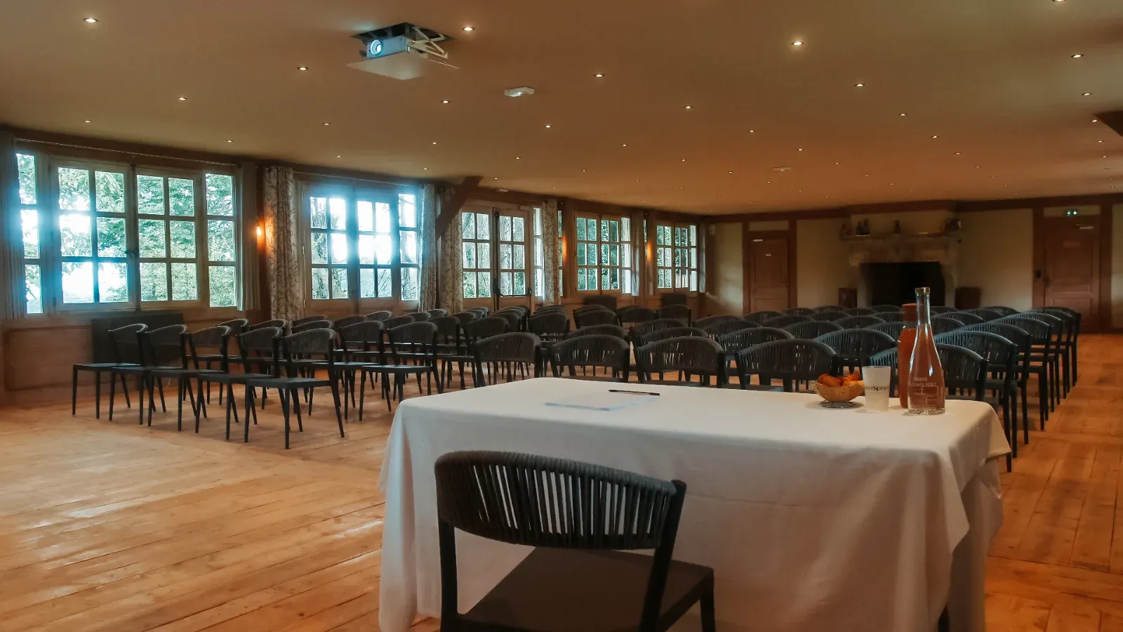 Salle de réunion de 200m² pour événements | Domaine en Savoie