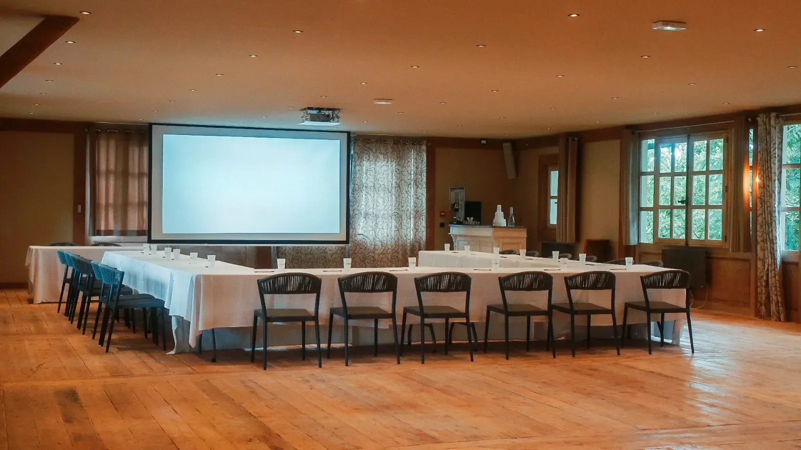 Salle de réunion de 200m² pour événements | Domaine en Savoie
