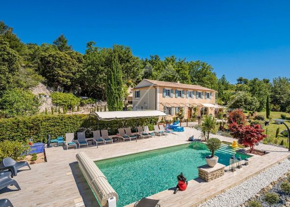 Provencal Bastide perfect for photoshoots, filming, meetings or retreats