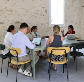 Stone Barn Venue for Meetings & Workshops Near Paris