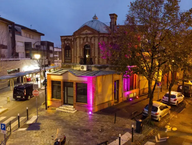 A versatile event venue near Paris