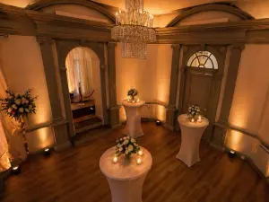A versatile event venue near Paris