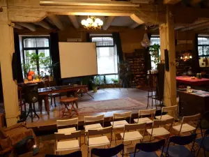 Atelier d'artiste de 260 m² à Marseille pour événements jusqu'à 80 personnes