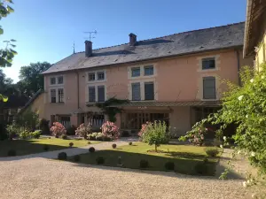 Hôtel au bord de l'eau pour des événements privés à la campagne