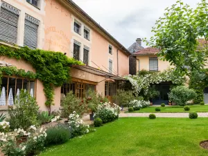 Hôtel au bord de l'eau pour des événements privés à la campagne