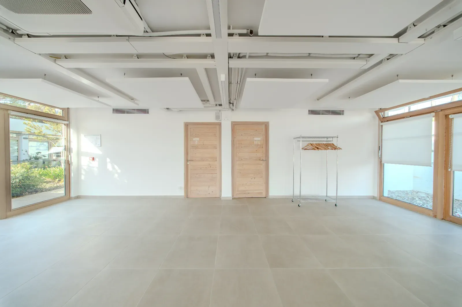 Versatile Function Room in Antibes for Events Up to 100 People