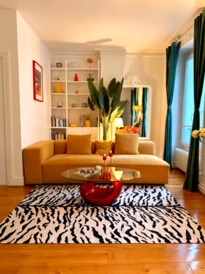 Studio Haussmannien à Paris pour Productions Créatives & Événements