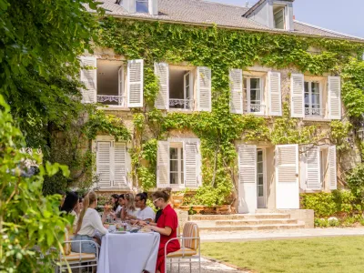 Your seminar in the heart of nature near Paris : Elegant Manor House & Guest House for your professional events