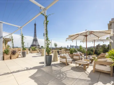 Eiffel Tower View Rooftop Terrace - Events in Paris 16th