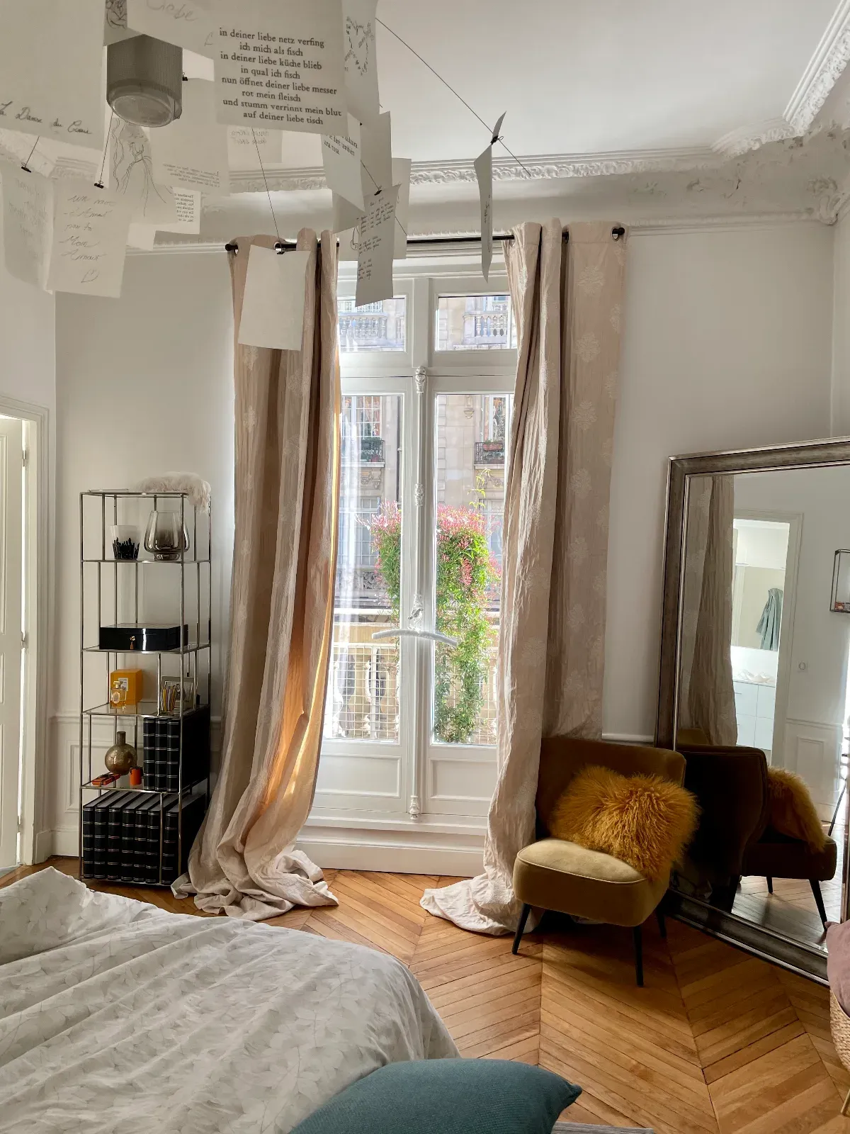 Haussmann-Style Paris Flat for Creative Events & Photo Shoots