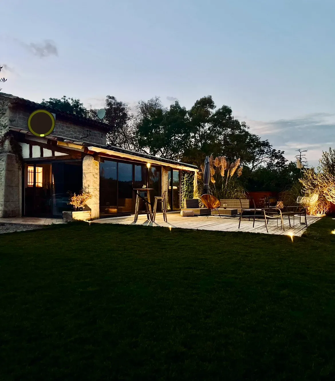Garden with Swimming Pool & Bar | Private Events in Mazaugues (Var)
