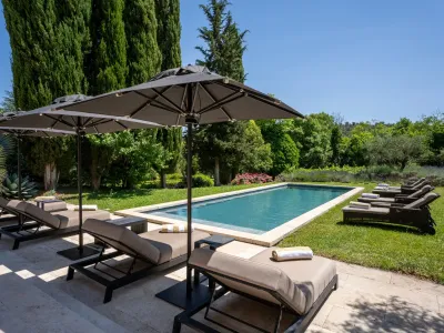 Elegant Pool House near Aix-en-Provence | Mediterranean Garden Venue