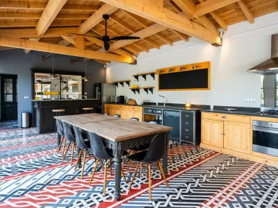 Elegant Pool House near Aix-en-Provence | Mediterranean Garden Venue