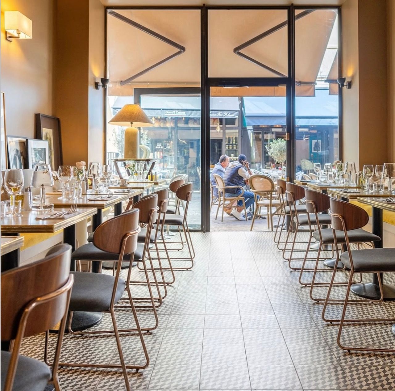 Terrasse Bistro Le CIRQUE