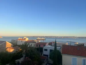 Rooftop exceptionnel de 45 m² avec vue à 360 degrés sur Marseille