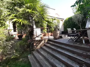 Colombes Event Venue: 250m² House with Indoor Pool Near Paris