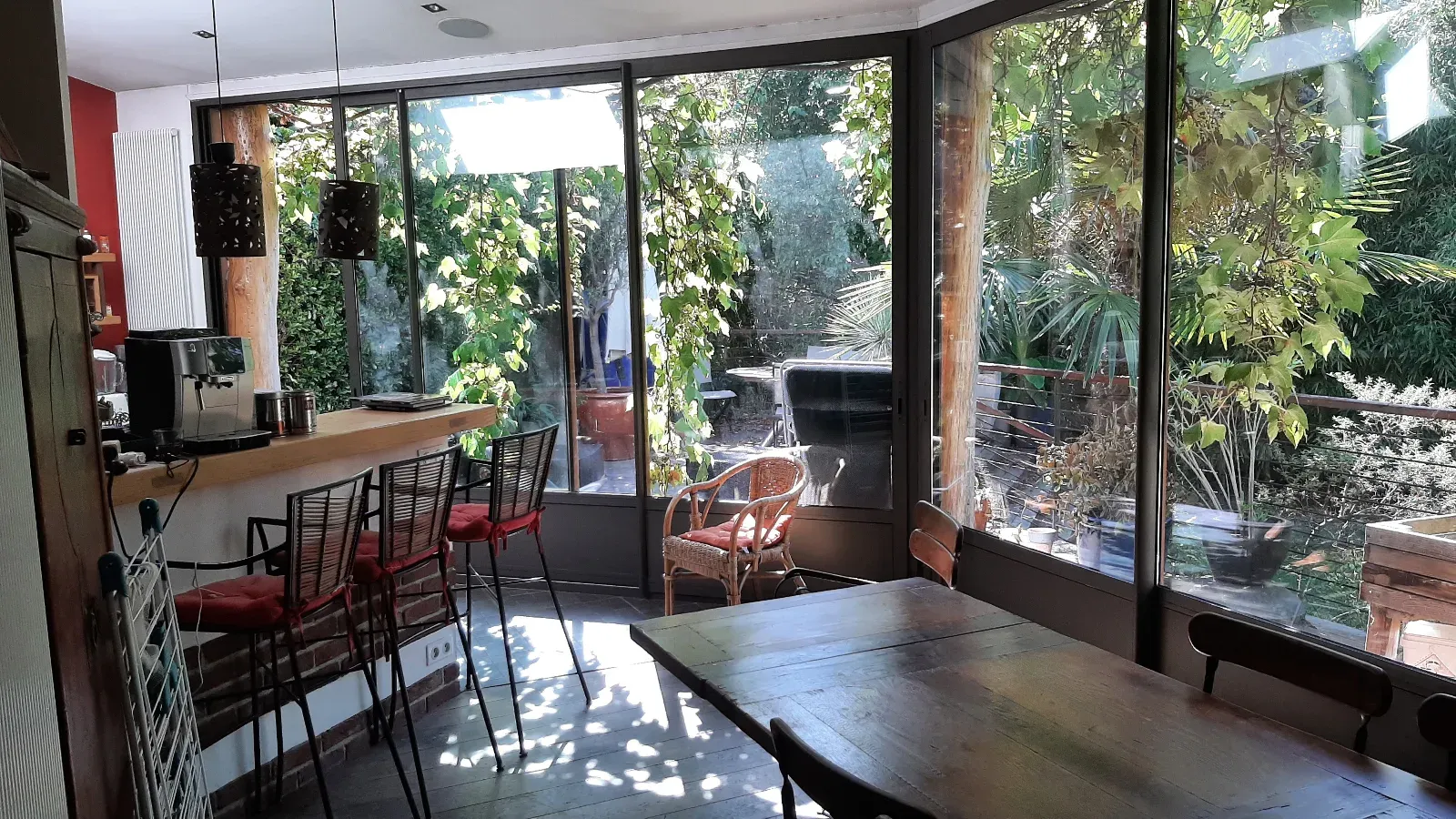 Colombes Event Venue: 250m² House with Indoor Pool Near Paris