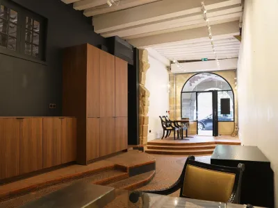 Art Gallery in Paris Marais Exhibition & Event Space