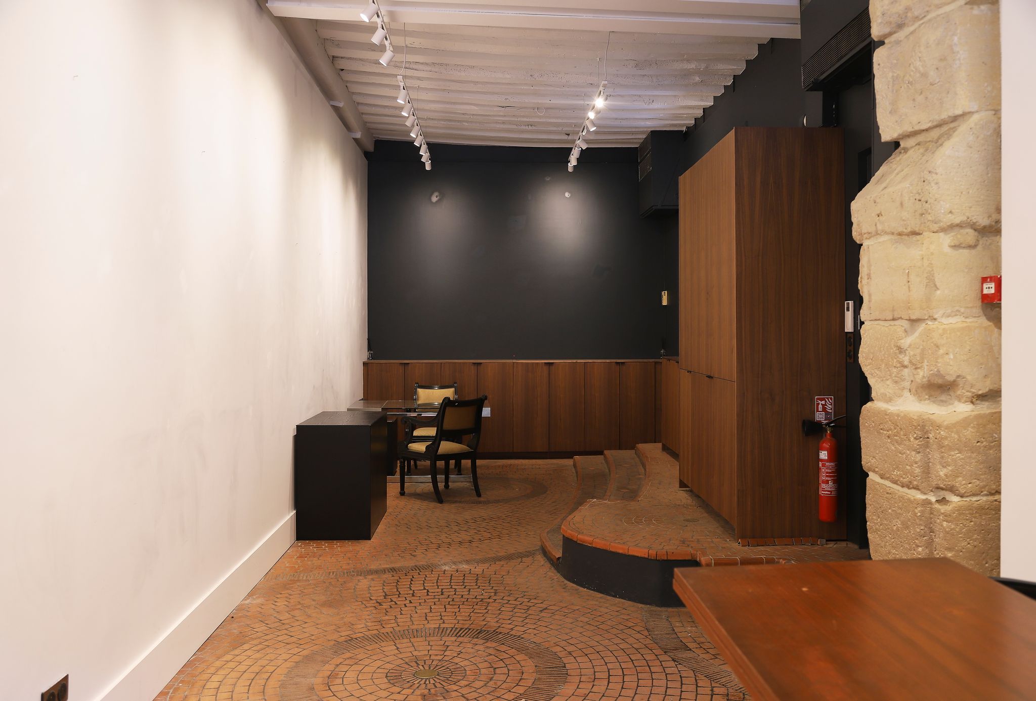Art Gallery in Paris Marais Exhibition & Event Space
