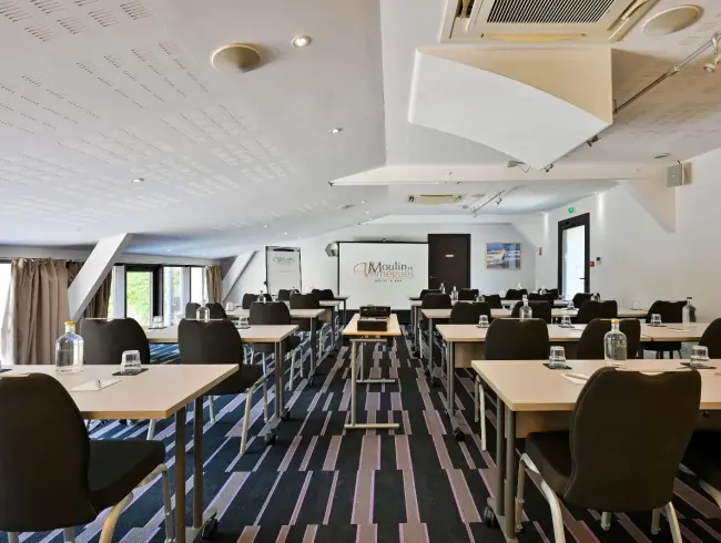 67 m² Meeting Room for Seminars & Corporate Events in Mallemort