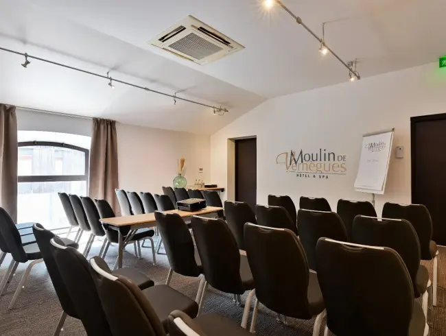 31m² Meeting Room for Seminars & Corporate Events in Mallemort