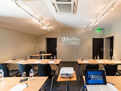 31m² Meeting Room for Seminars & Corporate Events in Mallemort