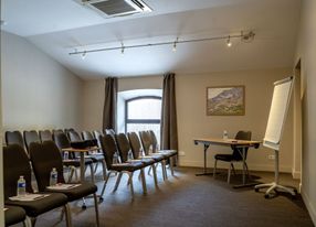 31m² Meeting Room for Seminars & Corporate Events in Mallemort