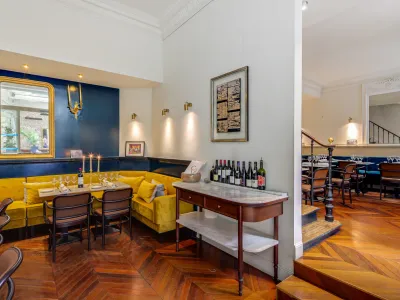 Venezia & Firenze Lounges: Elegant Paris Event Venues with Terrace Ambience